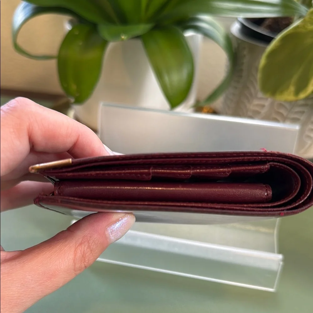 Cartier Bordeaux bifold Leather Wallet with Gold Accents